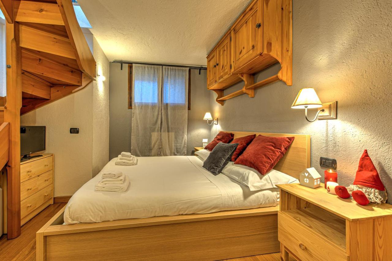 Casa Julie - Accogliente Rifugio Nella Quiete - Cour 0157 Lejlighed Courmayeur Eksteriør billede